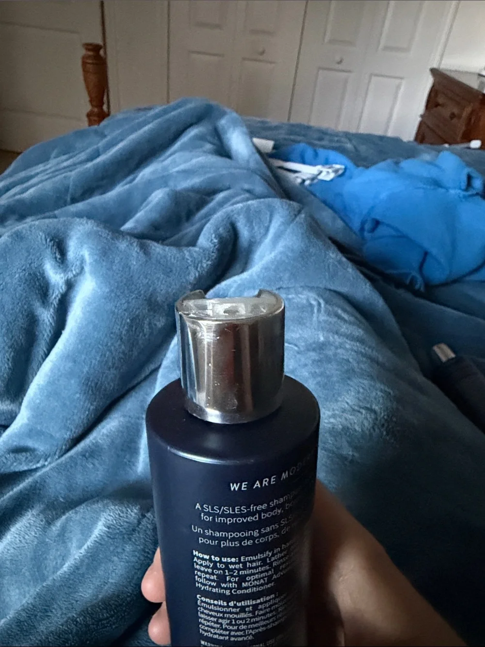 MONAT Advanced Hydrating Shampoo - Deep Navy Blue Bottle